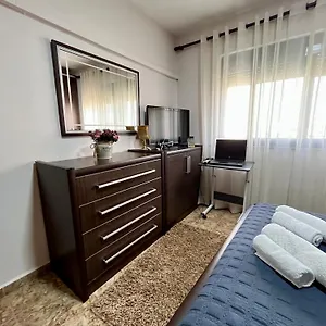  Apartment Center Tourist Albania